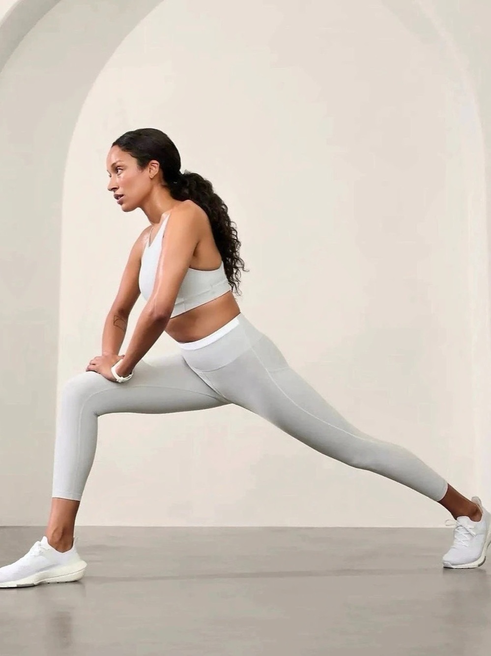 Athleta Interval Stash High Rise 7/8 Legging NWT large gray white